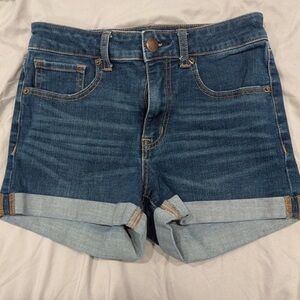 Aeropostale Denim Shorts Size 6 Fits. Size 4.